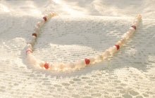Load image into Gallery viewer, Pinky &amp; Pearly necklace
