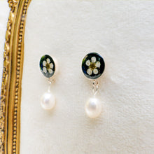 Load image into Gallery viewer, Black bridal wreath pearl drop studs - sterling silver
