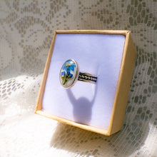 Load image into Gallery viewer, Forget-me-not patterned band ring (Size 7) No. 1
