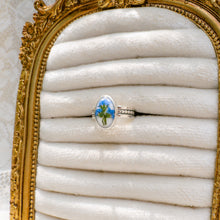 Load image into Gallery viewer, Forget-me-not patterned band ring (Size 7) No. 2
