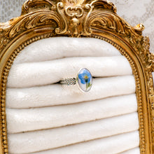 Load image into Gallery viewer, Forget-me-not patterned band ring (Size 7.5)
