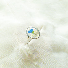 Load image into Gallery viewer, Forget-Me-Not Window ring (size7/7.5)
