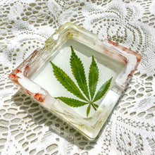 Load image into Gallery viewer, Pink and white milky cannabis leaf square ash tray

