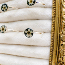Load image into Gallery viewer, Bridal Wreath dainty rings
