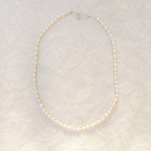 Load image into Gallery viewer, Freshwater pearl necklace No. 2
