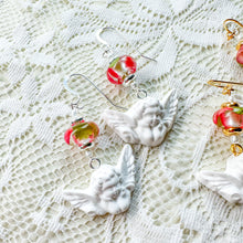Load image into Gallery viewer, Cherub rose petal bead earring
