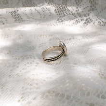 Load image into Gallery viewer, Forget-me-not patterned band ring (Size 7) No. 1
