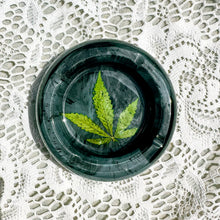 Load image into Gallery viewer, Green and black cannabis leaf round ashtray
