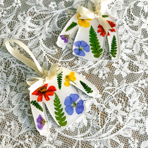 Wildflower white sweater ornament