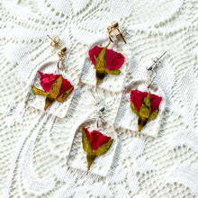 Load image into Gallery viewer, Rose bud arch earring

