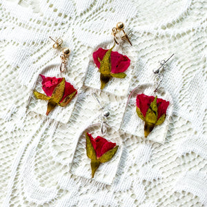 Rose bud arch earring