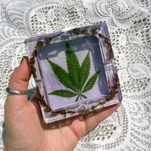 Purple marble cannabis leaf square ash tray
