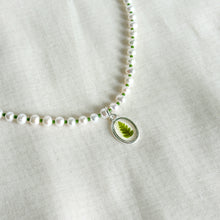 Load image into Gallery viewer, Fern freshwater pearl beaded charm necklace
