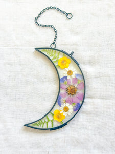 Black moon pink cosmo bloom wall hanging no.1