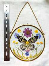 Load image into Gallery viewer, Paper Kite Butterfly Circle Wall Hanging
