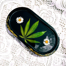 Load image into Gallery viewer, Oval daisy and cannabis leaf black tray
