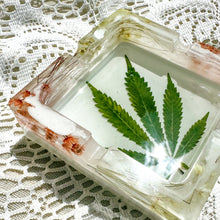 Load image into Gallery viewer, Pink and white milky cannabis leaf square ash tray
