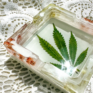 Pink and white milky cannabis leaf square ash tray