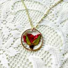 Load image into Gallery viewer, Framed rose bud necklace
