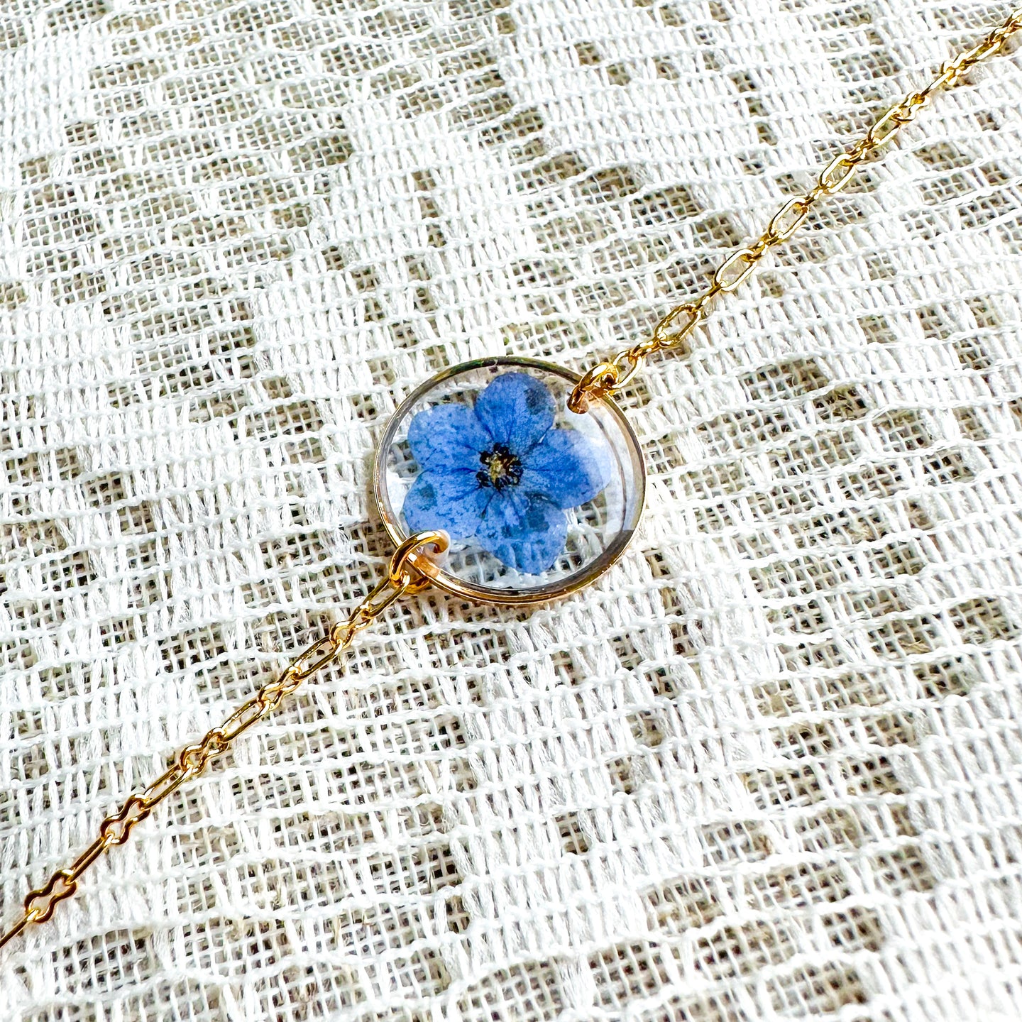 Forget-me-not chain bracelet