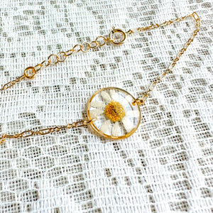 Daisy chain bracelet