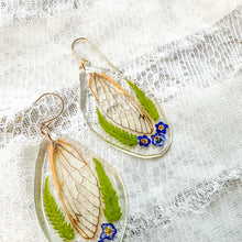 Load image into Gallery viewer, Cicada wing wreath earrings
