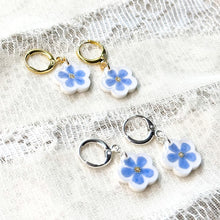 Load image into Gallery viewer, Forget-me-not white huggie hoops
