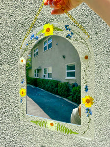 Clear daisy and forget-me-not wall mirror