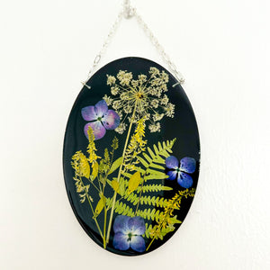Queen Anne’s Lace small oval wall hanging