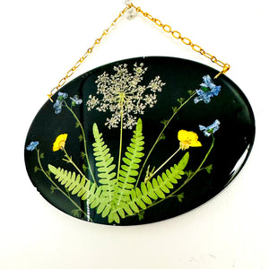 Black small oval wall hanging *SECONDS*