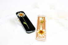 Load image into Gallery viewer, Chamomile rectangle hair clip
