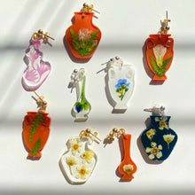 Load image into Gallery viewer, Terracotta handled vase earring
